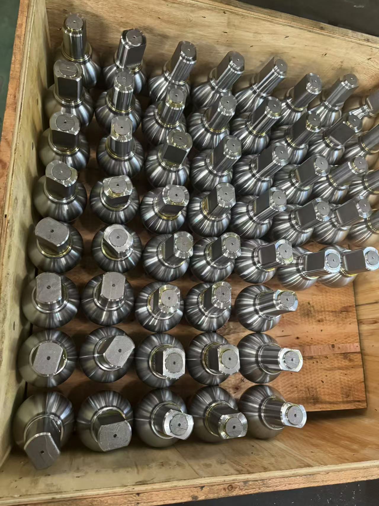 फोर्जिंग पाईप स्टब फोर्जिंगसाठी फोर्जिंग प्रेस हीटिंग उपकरणांचे काय उपयोग आहेत?