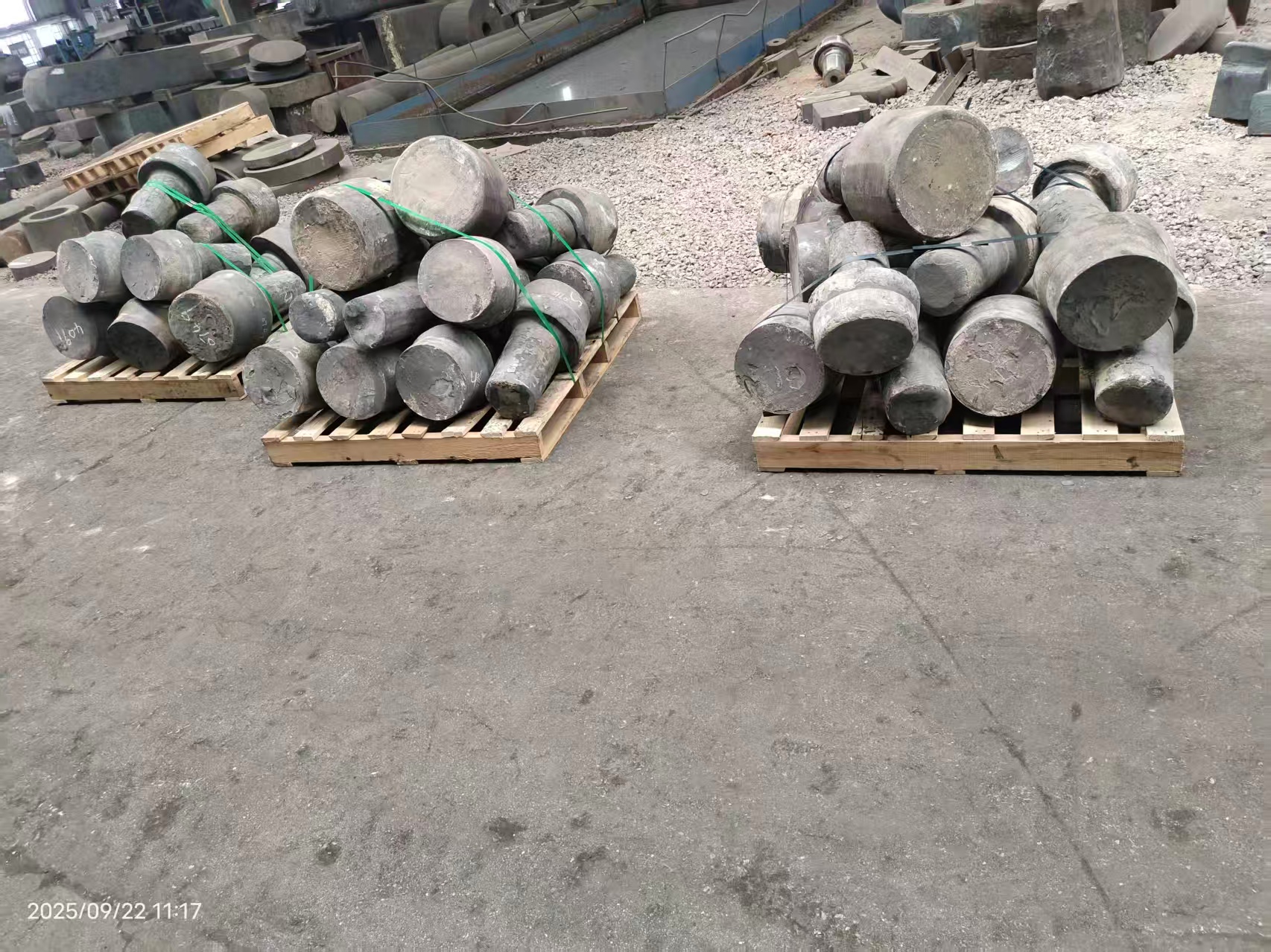 हजारो हॅमरची कला: फोर्जिंगची उत्पत्ती आणि विकास.